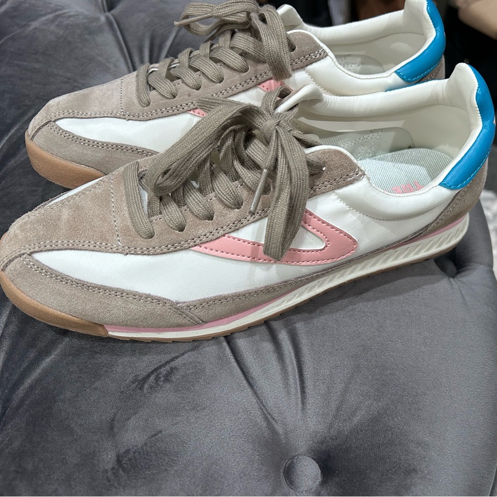 Women’s Tretorn sneakers